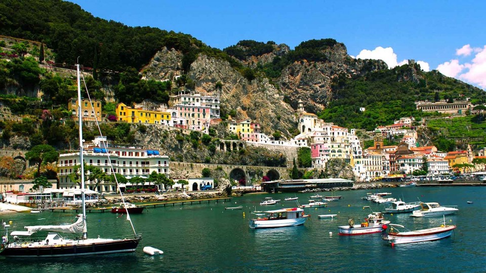 Semi-private Amalfi Coast with boat tour
