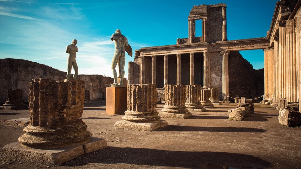 Semi-private Pompeii